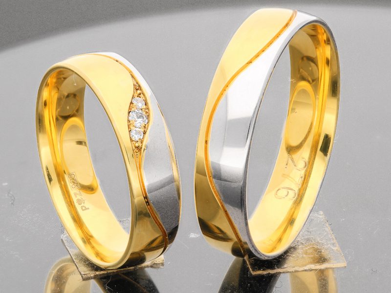 Gold Ring Photo Retouching- Before Image