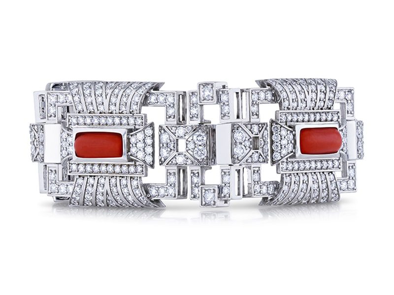 Best Jewlery Photo Retouching Services in USA 24/7 17 Jewlery image editing services for eCommerce in Product Photo Editing for Jewelers - After Image
