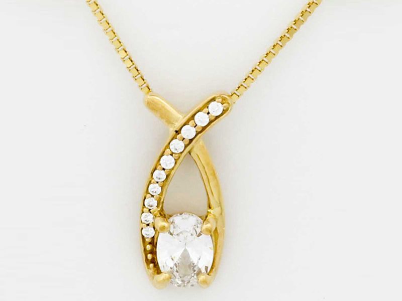 Best Jewlery Photo Retouching Services in USA 24/7 20 Jewlery image editing services for eCommerce in USA - Necklace Photo Editing - Before Image