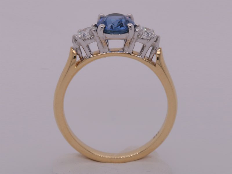 Best Jewlery Photo Retouching Services in USA 24/7 31 Jewlery image editing services for eCommerce in USA - Ring photo editing 2 - Before Image