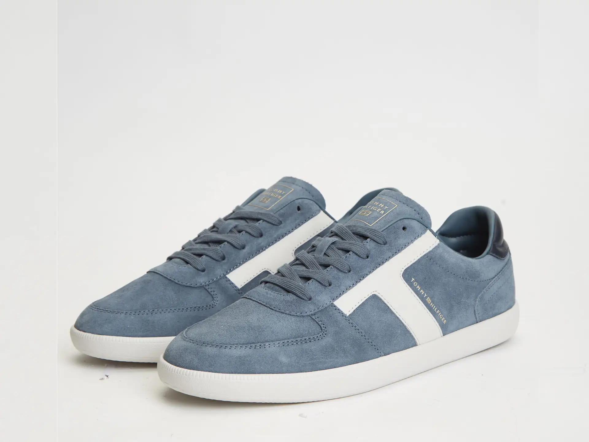 tommy hilfiger mens blue suede sneakers before