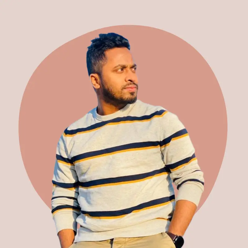 Team 6 Neutral Pink Modern Circle Shape LinkedIn Profile Picture 3